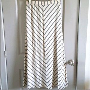 LOFT cream and black maxi shirt. Size: small, never worn. NWT